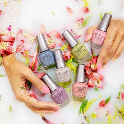 Morgan Taylor Spring, Pure Beauty Collection, Professional Lacquer, Vibrant, Chip-Resistant, Fast-Drying, Long-Lasting, High-Shine, Perfect for Manicures & Pedicure (Pretty Simple)