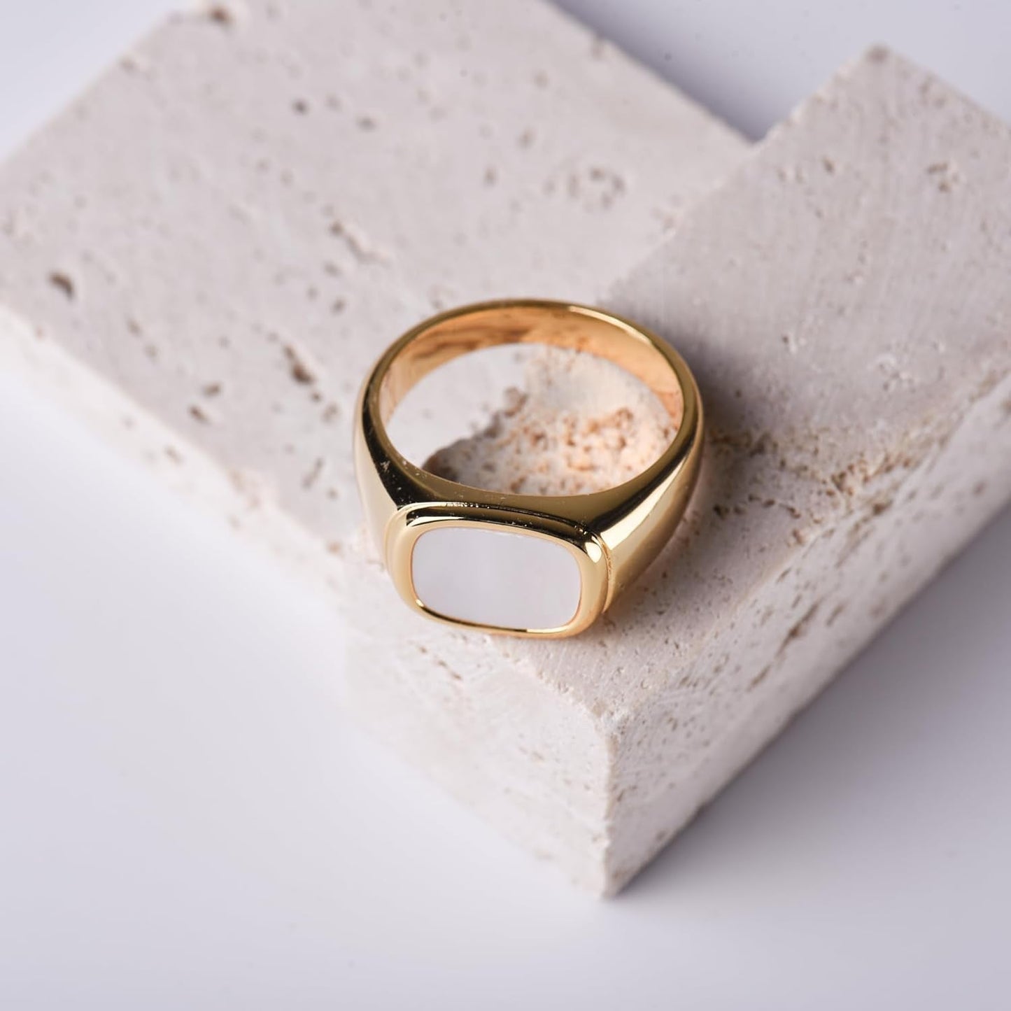 18K Gold Plated Womens Gold Signet Ring Starburst Gold Signet Rings Star Minimalist Signet Ring Mother of Pearl Statement Signet Ring