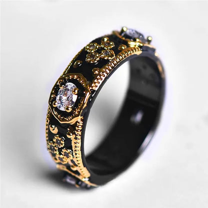Punk Men and Women Unique Black Gold Gold Two-color Oval White Diamond Side Plum Ring