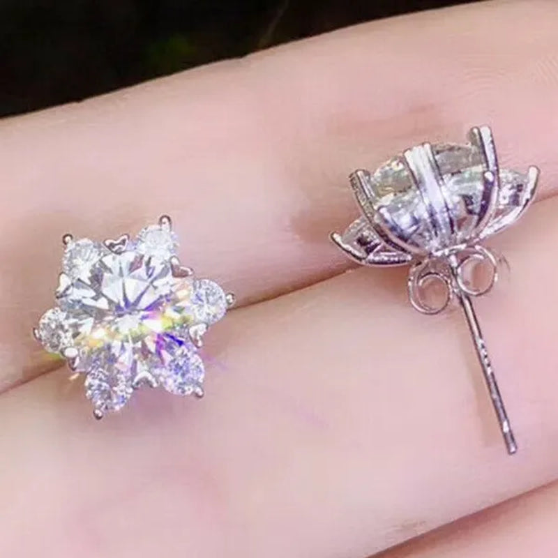 Exquisite Fashion Silver Plated Snowflake Lab Diamond Wedding Stud Earrings for Women Elegant Anniversary Party Christmas Gifts Jewelry