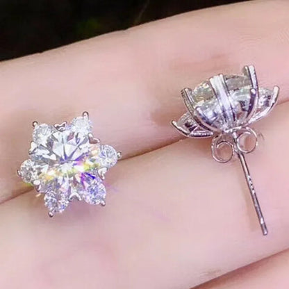 Exquisite Fashion Silver Plated Snowflake Lab Diamond Wedding Stud Earrings for Women Elegant Anniversary Party Christmas Gifts Jewelry