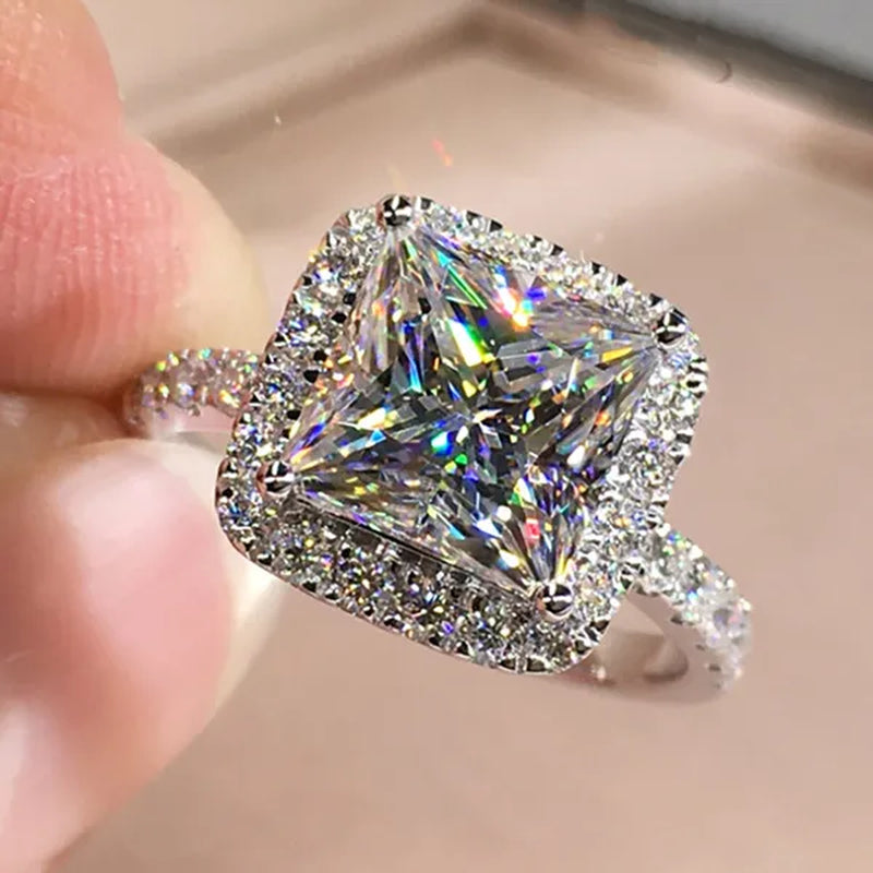 New Noble Silver Plated Square Princess Cut Moissanite Lab Diamond Wedding Ring for Women Engagement Jewelry Lover Gift Size 5-10
