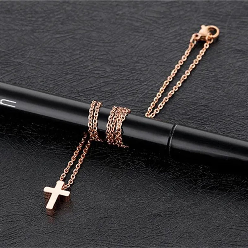 Simple Style Titanium Steel Silver / Black / Rose Gold Exquisite Tiny Cross Pendant Choker Necklaces New Elegant Charm Clavicle Chain Necklace for Women Girl Jewelry 45Cm Chain