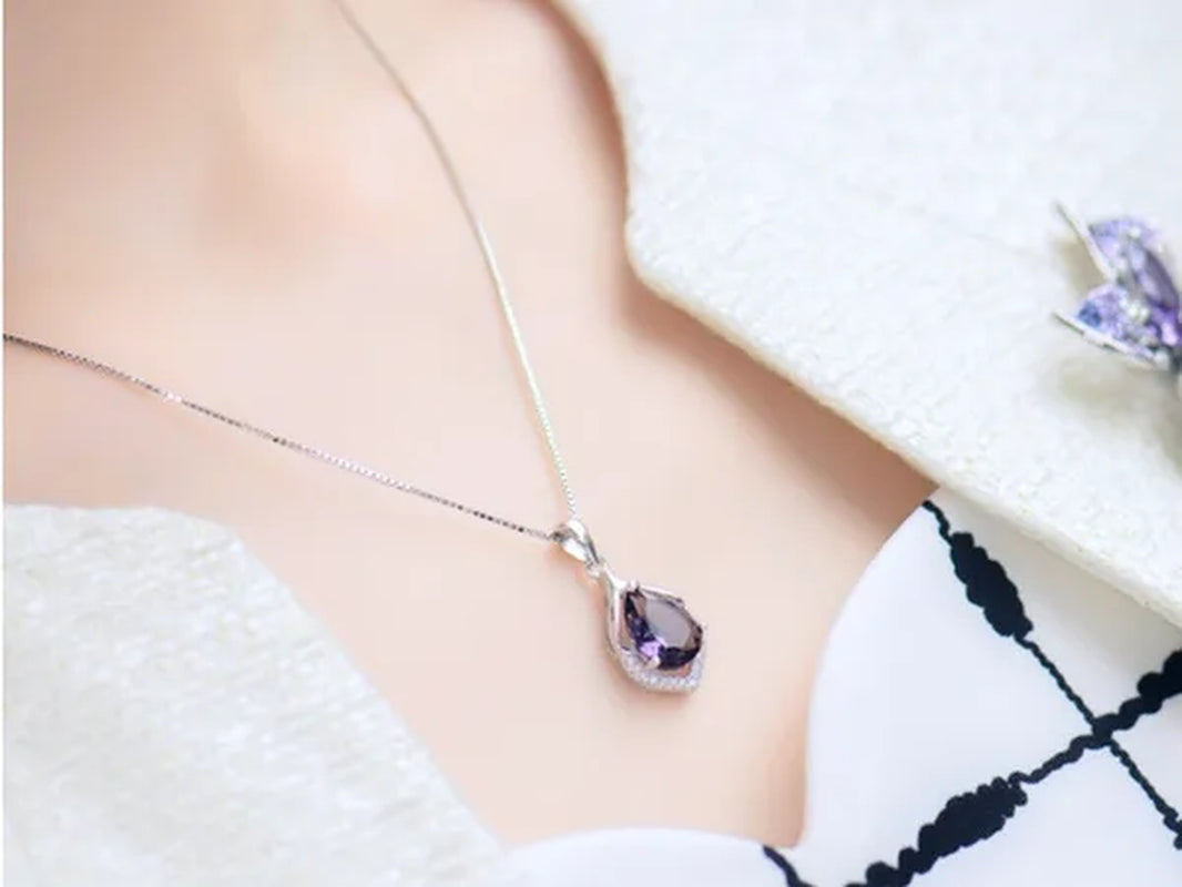 Fashionable and Noble Diamond Lady Necklace Long Pendant Elegant Natural Amethyst Clavicle Chain