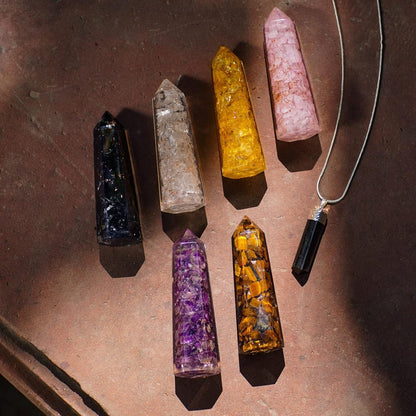 Healing Crystal Wand Set of 6 Orgonite – Includes 3” Amethyst Crystal, Tigers Eye, Rose Quartz, Black Tourmaline Stone, Citrine and Clear Quartz Orgone Crystal plus Black Tourmaline Necklace