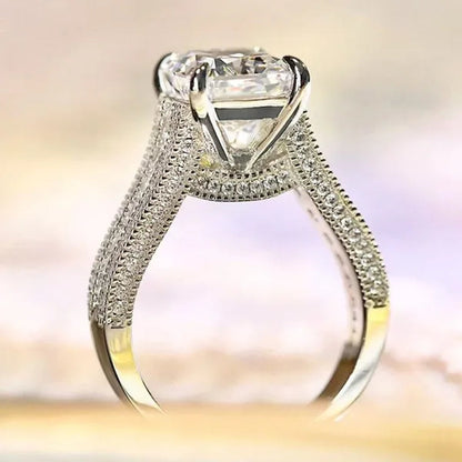 Luxury Woman Fashion Accessories Shiny Ring Beautiful Princess Birthday Party Jewelry for Women Bride Wedding Band Anniversary Gift Promise Rings Size 4-12 Bague Femme