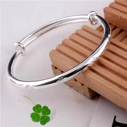 FASHION 925 Sterling Silver Charm Lucky Four-leaf Clover Bracelets Bangles for Women Fashion Party Wedding Jewelry Adjustable Gifts