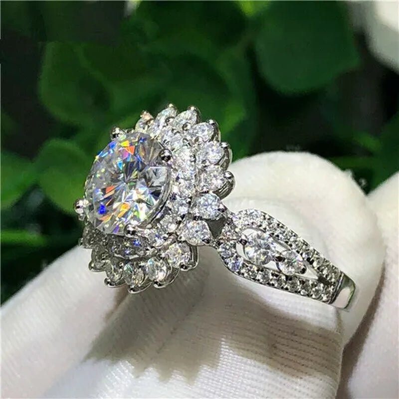 Elegant Woman 925 Sterling Silver Wedding Jewelry for Women Natural Gemstone Rings Noble Princess Engagement Diamond Ring Luxury Accessories Gift Size 4-12 Bague Femme