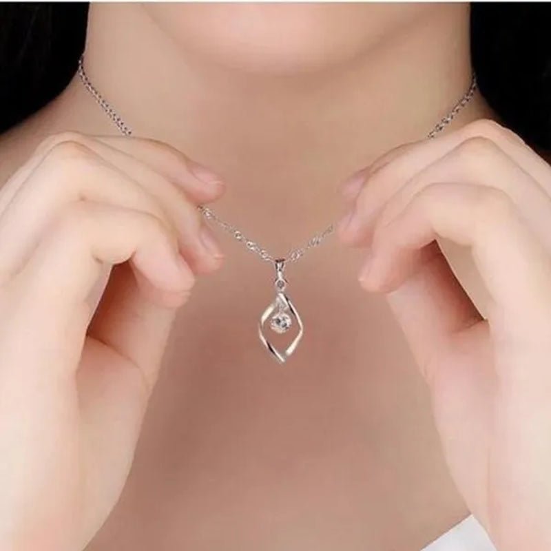 Exquisite Elegant Bridal Wedding Silver Plated Necklace for Women White Sapphire Teardrop Pendant Necklace