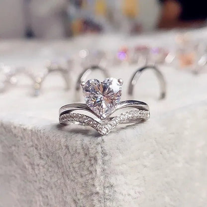 Exquisite Heart Rings for Women Fashion Engagement Wedding Party Crystal Zircon Ring Gifts