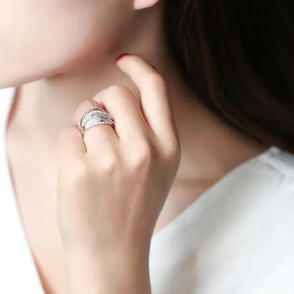 Exquisite Luxury Women's Fashion Dazzling Ring Silver Plated Rose Gold Plated Two-color Cross White Cubic Zirconia Ring Elegant Princess Romantic Bride Engagement Ring Noble Anniversary Ring Christmas Gift Jewelry