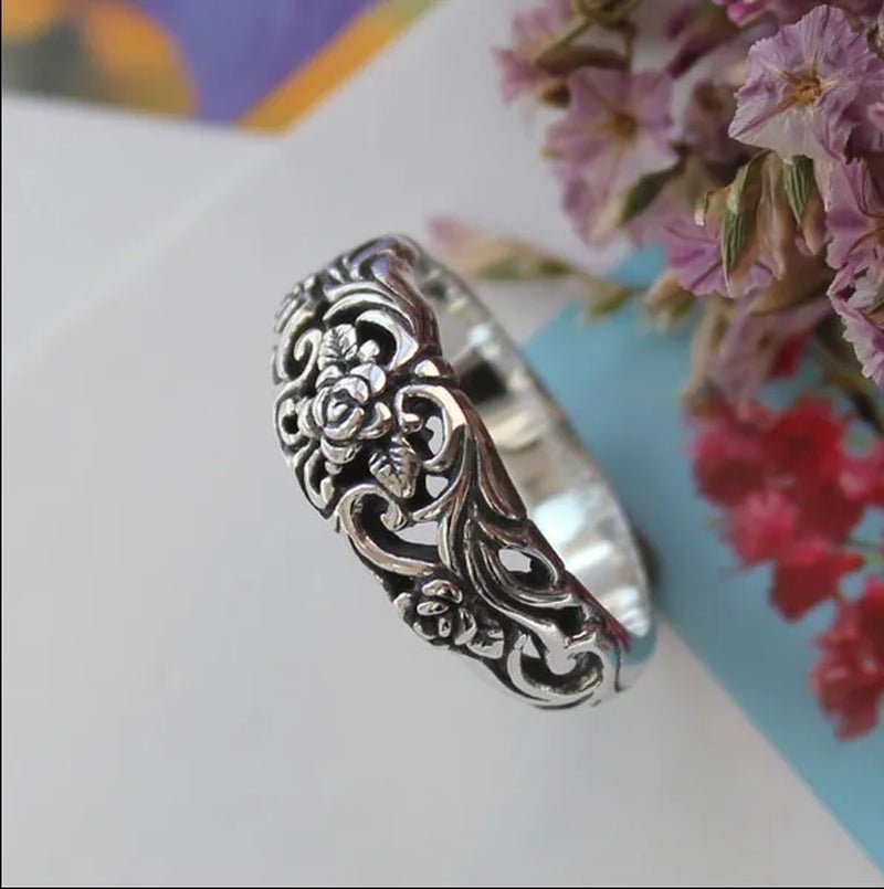 Exquisite silver-plated vintage silver black rose flower ring bride wedding party ring couple gift jewelry (size: 5-11)