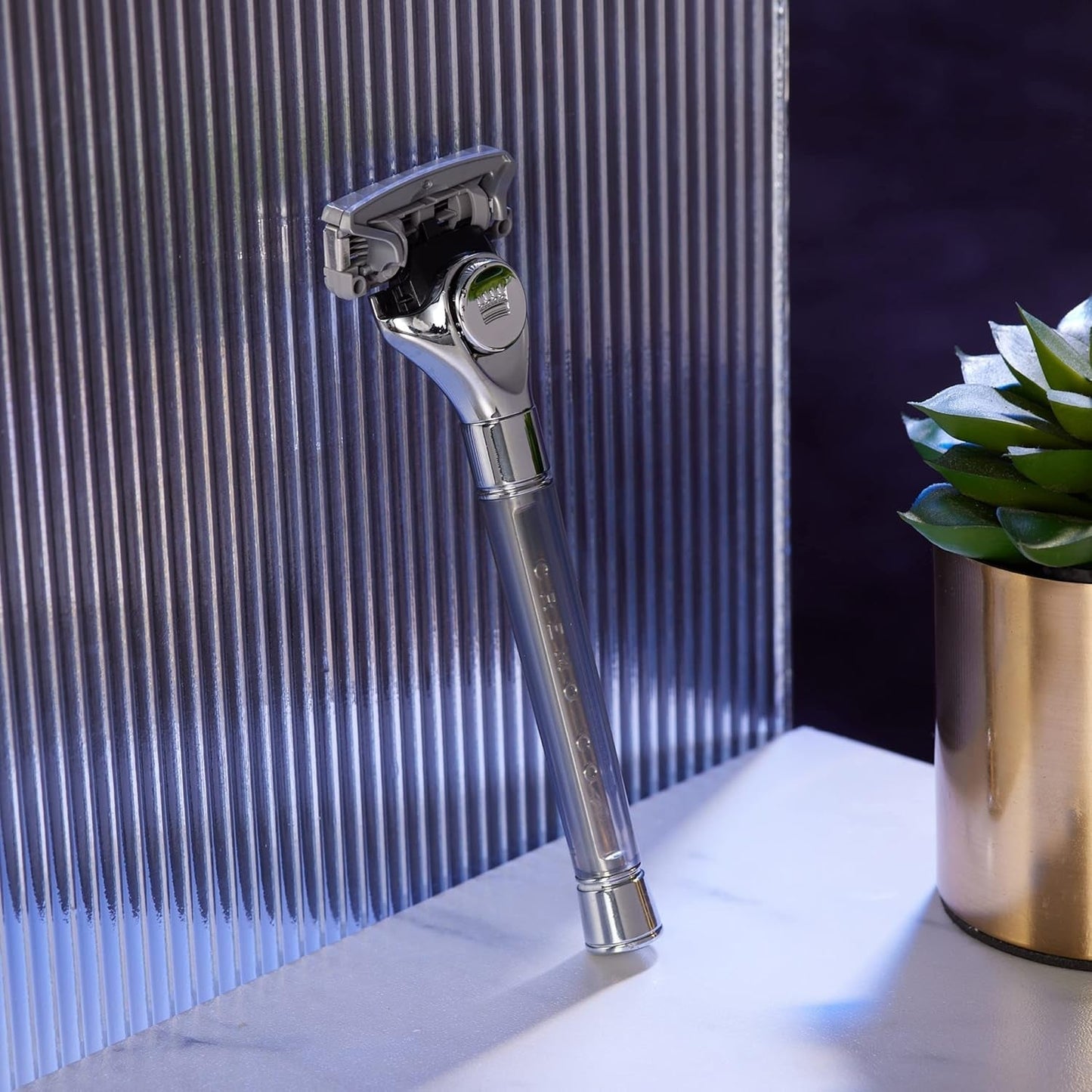 Astonishingly Superior Barber Grade Refillable System Razor