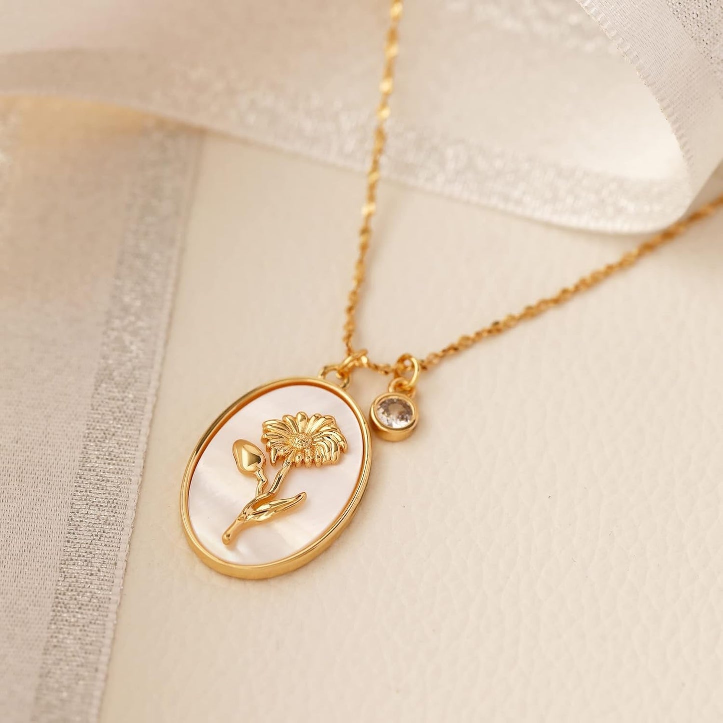 Birth Flower Shell Cameo Necklace with Birthstone Charms for Women: Dainty 18K Gold Plated Vintage Crystal Seashell Personalized Necklaces Aesthetic Birthday Gifts