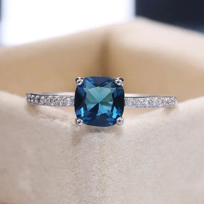 1Pcs Simple Style Micro-inlaid Zircon Sapphire Color Treasure Square Diamond Ring For Women Jewelry Gift
