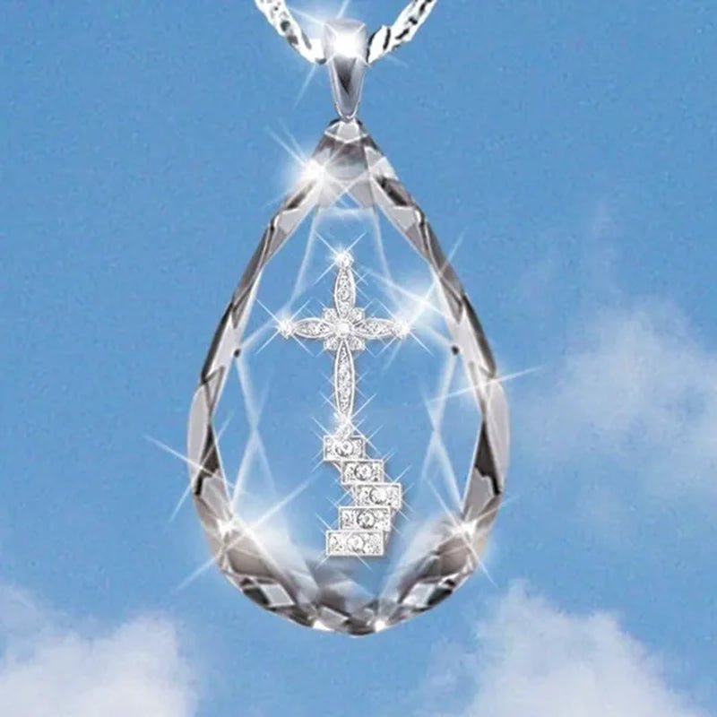 Fashion 925 Sterling Silver Teardrop Crystal Diamond Cross Necklace Engagement Wedding Jewelry Pendant Lover Necklace Gift Jewelry