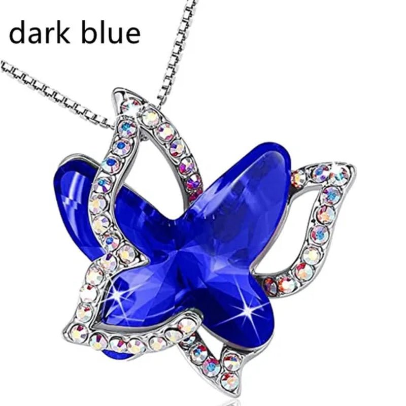 Fashion Crystal Butterfly Necklace Zircon Hollow Out Butterfly Pendant Engagement Necklaces for Women Insect Butterfly Jewelry Charm Accessories Birthday Party Anniversary Gift