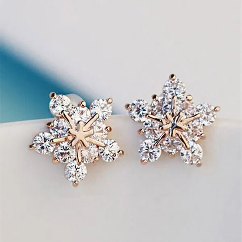 Fashion Lady Creative Diamond Flower Earrings White Snowflake Earrings Engagement Earrings for Women Flower Jewelry Lovely Lady Snowflake Accessories Birthday Anniversary Gift