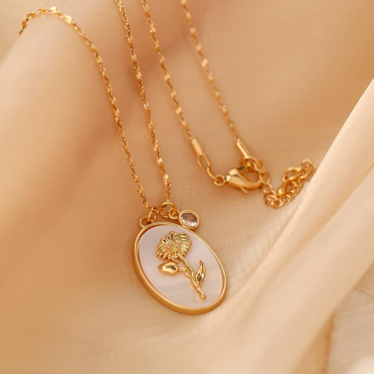 Birth Flower Shell Cameo Necklace with Birthstone Charms for Women: Dainty 18K Gold Plated Vintage Crystal Seashell Personalized Necklaces Aesthetic Birthday Gifts