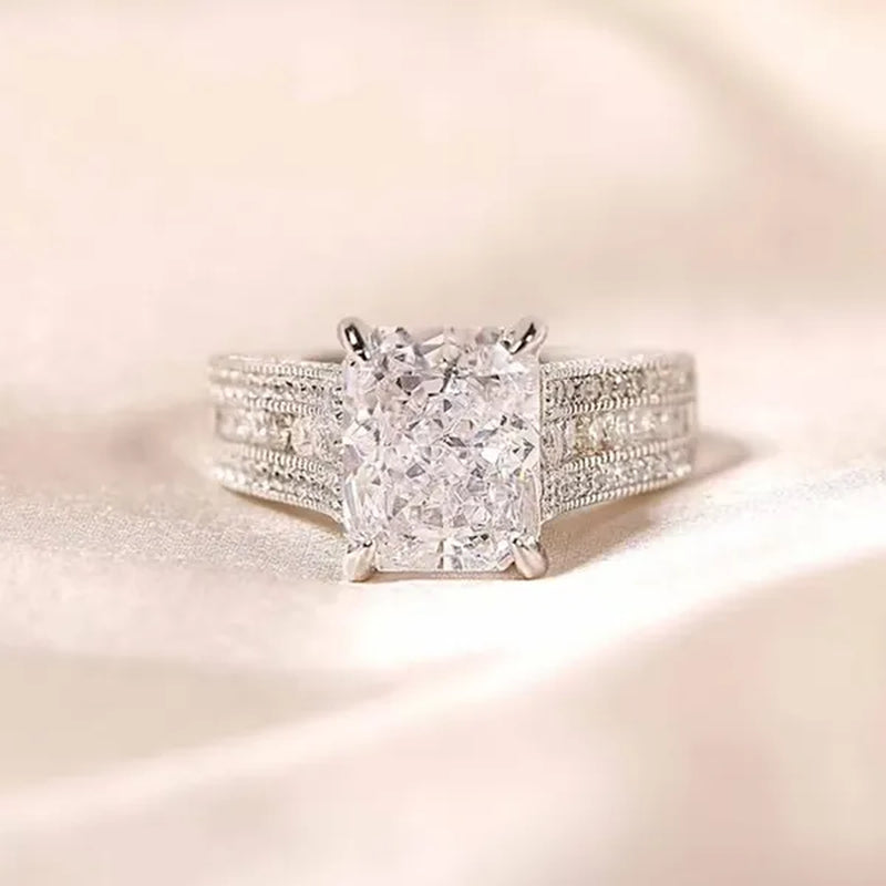 Luxury Woman Fashion Accessories Shiny Ring Beautiful Princess Birthday Party Jewelry for Women Bride Wedding Band Anniversary Gift Promise Rings Size 4-12 Bague Femme