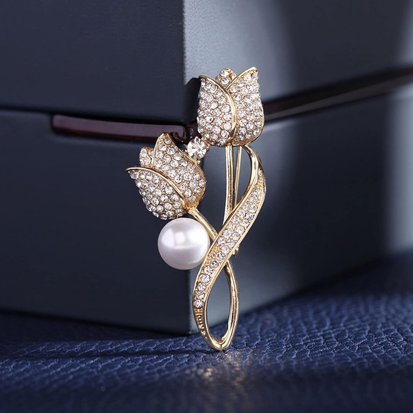 Flower Brooches Pins ，For Women Bouquets Costume Jewelry Gifts Golden