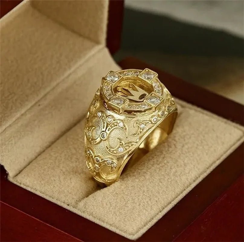 Gold Rings for Men Classic Jewelry  Gold Crown Natural White Sapphire and Diamond Ring Men's Wedding Band Birthday Party Punk Friend's Gift Unique Creative Domineering Men's Fashion Accessories Size 6-13