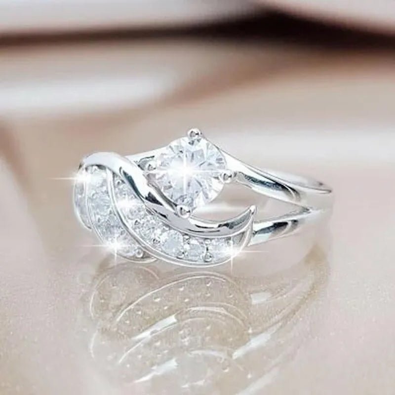 Gold&White Sapphire Angel Wings Charming Diamond Princess Ring Romantic Bride Proposal Eternity Ring Anniversary Christmas Gift for Girlfriend Mother's Day Gift Jewelry Size 5-11