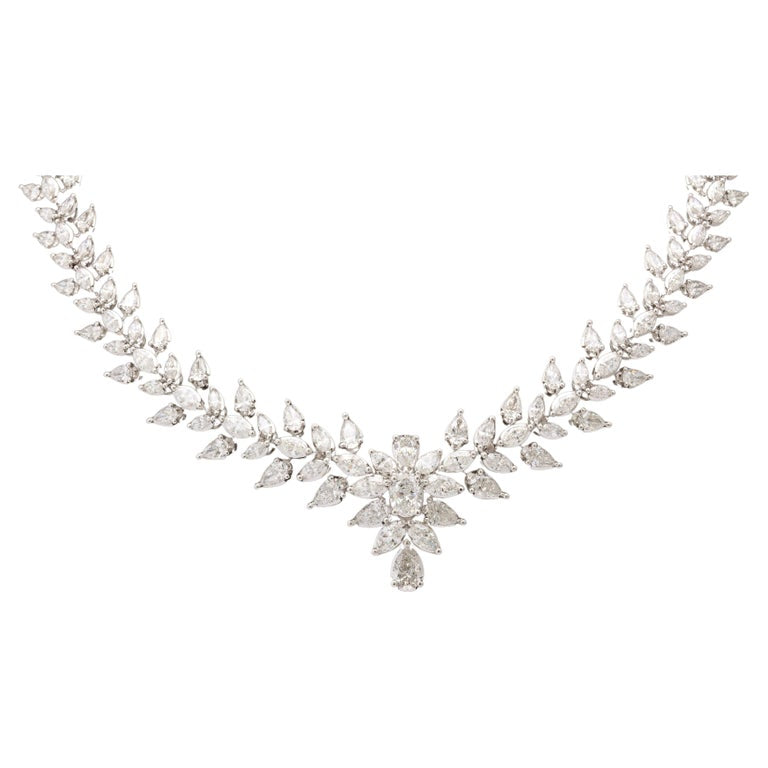 16.73 Carat Multi-Shape Diamond 18k White Gold Wreath Choker Necklace
