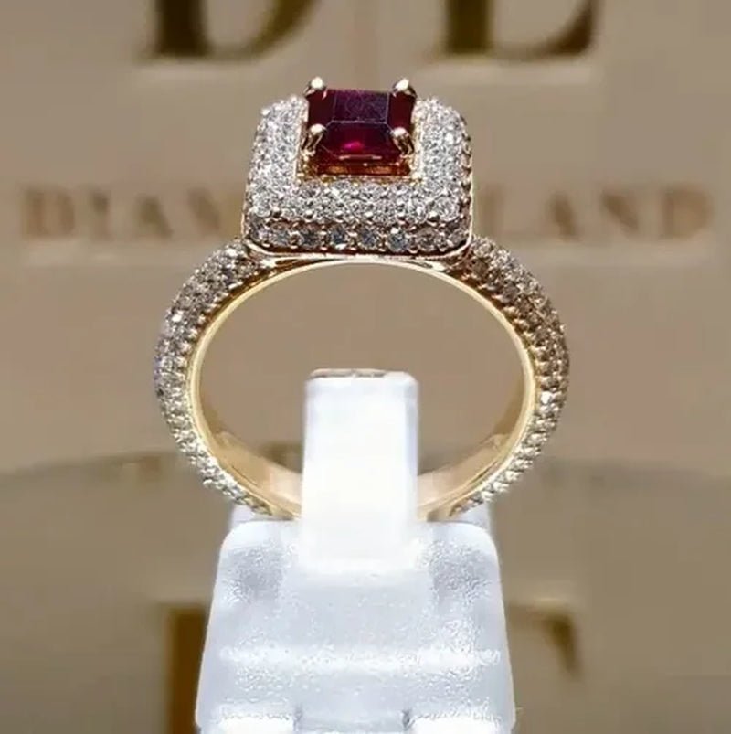 Latest European and American Women'S Fashion Exquisite Jewelry Engagement Jewelry Luxury Proposal Birthday Party Ring Bridal Ruby Wedding Accessories Size US4-11