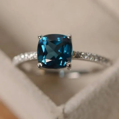 Luxuriant noble Sapphire /Peacock blue/Emerald /Aquamarine Ring Silver Jewelry Engagement ring - WORLD TIME VISITS