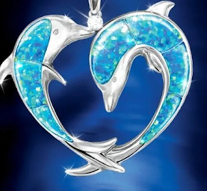 Luxury Fashion Creative Love Dolphin Necklace Natural Diamond Dolphin Pendant Women's Necklace Engagement Wedding Necklace Jewelry Lovely Animal Necklace Jewelry Birthday Party Anniversary Gift