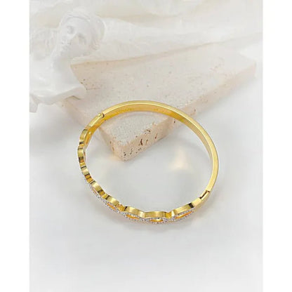 Luxury Fashion Hollow Out Love Infinite Sign Bracelet Inlay Cubic Zirconia for Women Girls Titanium Steel Zircon CZ Stone Infinity Bracelet Silver / Gold
