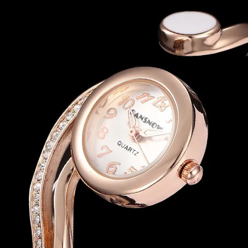 New Luxury Lady Watches Bracelet Watch Gold Silver Small Dial Dress Quartz Wristwatch Gift for Women Fashion