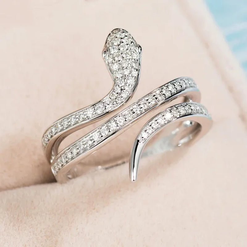 Personality Women's Fashion 925 Sterling Silver Snake Ring Natural White Sapphire Full Diamond Jewelry for Women Rings Elegant Bride Princess Engagement Party Accessories Wedding Band Anniversary Gift - WORLD TIME VISITS