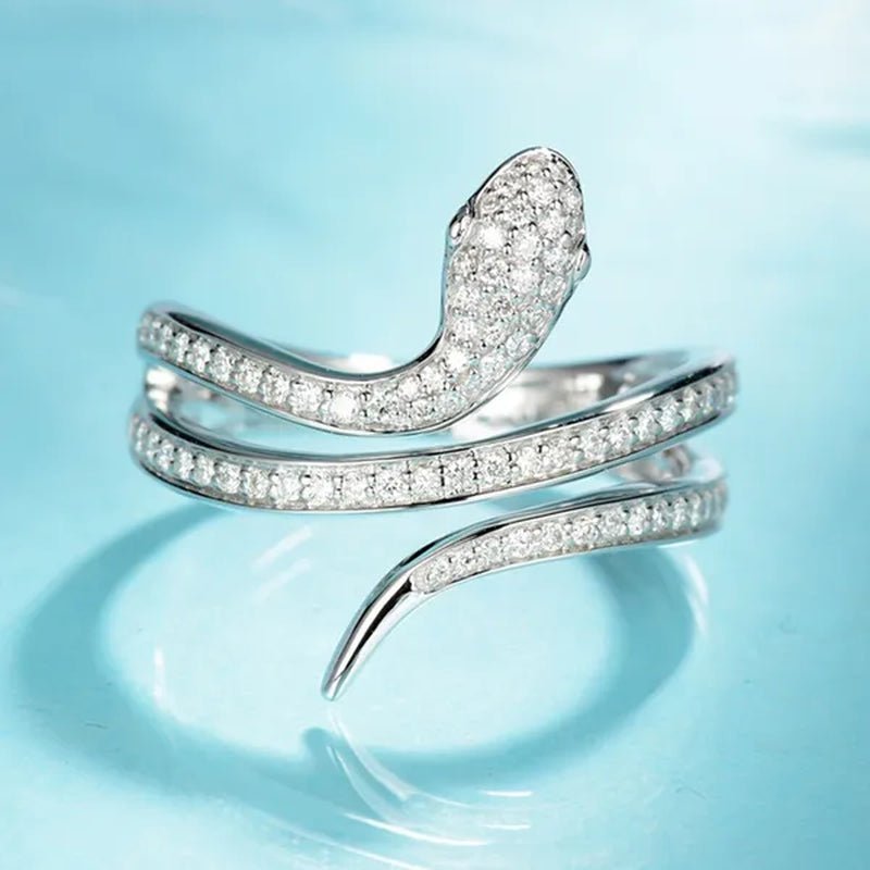Personality Women's Fashion 925 Sterling Silver Snake Ring Natural White Sapphire Full Diamond Jewelry for Women Rings Elegant Bride Princess Engagement Party Accessories Wedding Band Anniversary Gift - WORLD TIME VISITS
