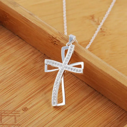 Pretty Women's 925 Sterling Silver Elegant Cross Pendant Diamonds Necklace(with Chain)
