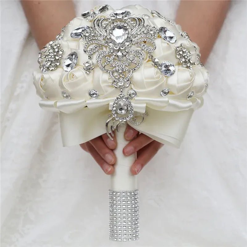 Shiny Luxury Rhinestone Brooch Pendant Wedding Bouquet 21CM Silk Rose Flower Diamond Bridal Bouquet Handmade Bridesmaid Holding Flowers