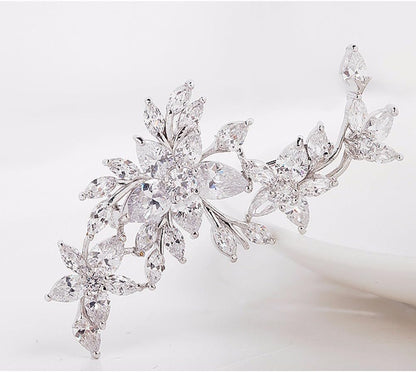 Silver Plated Base Diamante Zircon Flower Blossom Brooch Badge Pin Classic Design for Women