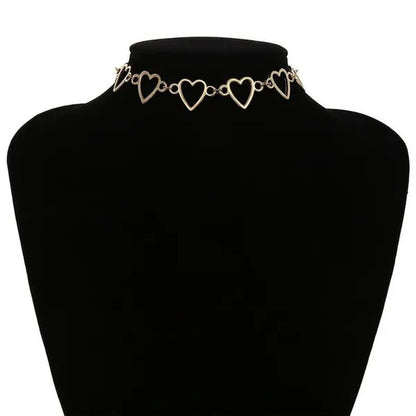 Simple Metal Heart Shape Choker Necklace for Women Fashion Elegant Geometric Collar Punk Jewelry Gift