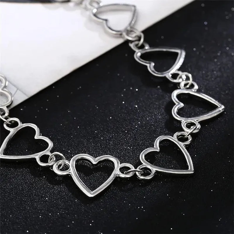Simple Metal Heart Shape Choker Necklace for Women Fashion Elegant Geometric Collar Punk Jewelry Gift
