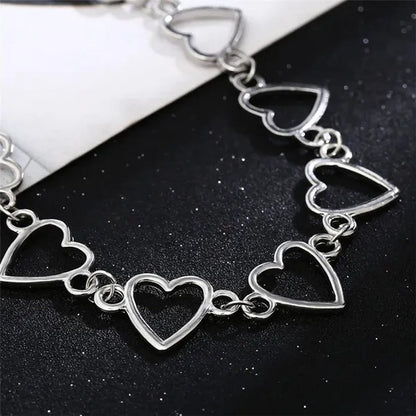 Simple Metal Heart Shape Choker Necklace for Women Fashion Elegant Geometric Collar Punk Jewelry Gift
