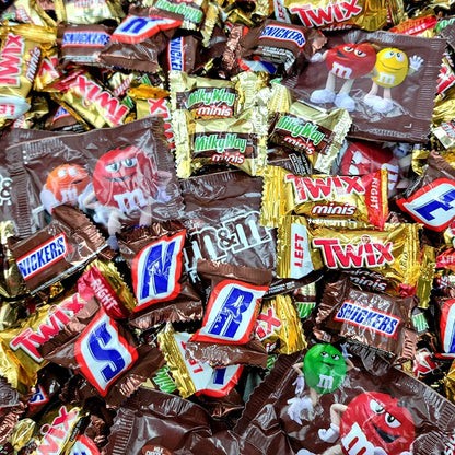 SNICKERS, M&MS, TWIX, 3 MUSKETEERS & MILKY WAY, Mars Chocolate Variety Mix - 2 Pounds (Pack of 1) - WORLD TIME VISITS