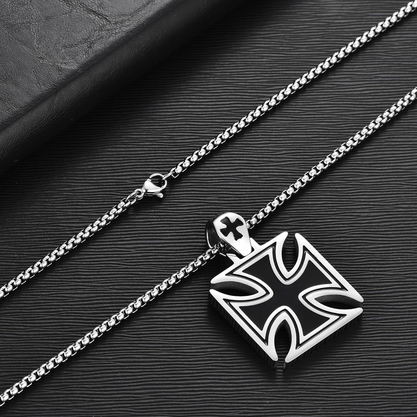 Stainless Steel Templar Knight Cross Pendant Biker Mens Womens Necklace 24Inch Chain Silver