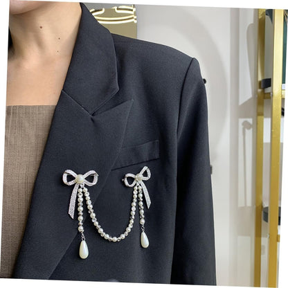 Unique Brooches for Women Pearl Butterfly Corsage Tassel Brooch Elegant Diamond Breast Pin Chain for Women Lady Pin Brooch for Parties - WORLD TIME VISITS