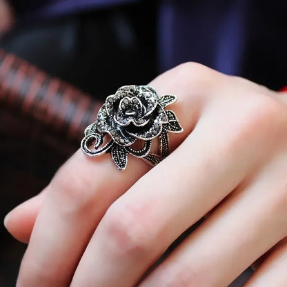 US/UK trendy Women Retro Rose Flower Ring Black Crystal Vantige Big Flower Rings Jewelry Gift - WORLD TIME VISITS