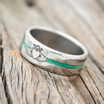 Vintage Hand In Hand Ring Men's Fashion Stainless Steel Titanium Claddagh Engraved Malachite Inlay Friendship Ring Anniversary Gift Wedding Engagement Band Jewelry Rings Size 6-13