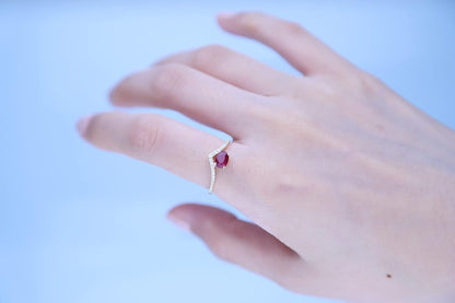 Women'S 10K Yellow Gold Mozambique Genuine Ruby Ring with Diamonds (Oval-Cut) Shaped (Tw1969R-Ruby-9)