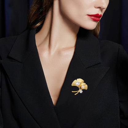 Xmas Gifts Brooches Pins Fashion Flower Drop Oil Brooch Fresh Women Wear Alloy Brooch Suit Accessories Corsage A-Z 26 Letters Pins Brooches